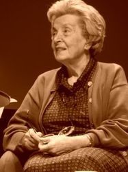 Portrait of Andree Chedid