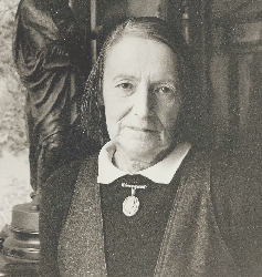 Portrait of Stevie Smith